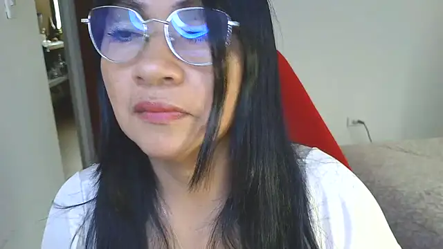 LissafeetHott online show from February 7, 2026, 8:23 pm