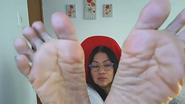 LissafeetHott online show from March 22, 2026, 4:10 pm