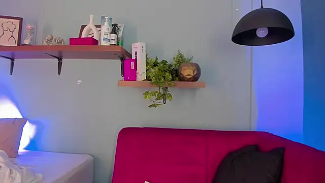 Cristalfoxy  online show from March 20, 2026, 7:52 pm