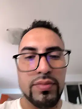 Snapshot of Jharicio-89 chatting on September 21, 2025, 7:37 pm Jharicio-89 online show from September 21, 2025, 7:37 pm
