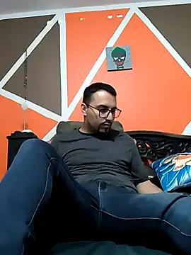 Snapshot of Jharicio-89 chatting on October 8, 2025, 4:32 am Jharicio-89 online show from October 8, 2025, 4:32 am