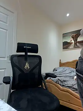 mixedcouplee69 online show from September 25, 2025, 5:38 pm