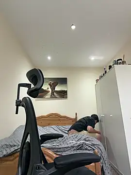 mixedcouplee69 online show from November 22, 2025, 11:53 am