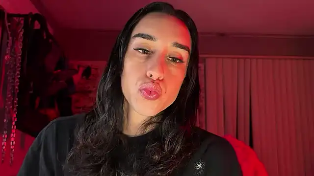 xoFrankie online show from March 7, 2026, 4:42 am