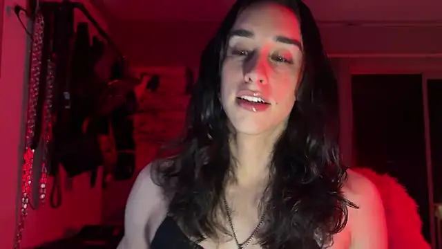 xoFrankie online show from March 26, 2026, 4:07 am