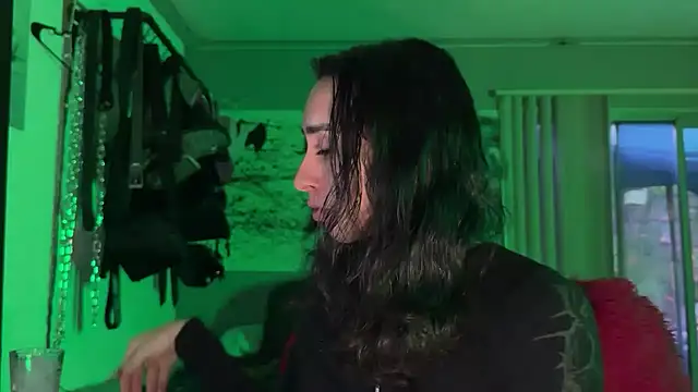 xoFrankie online show from April 2, 2026, 1:58 am