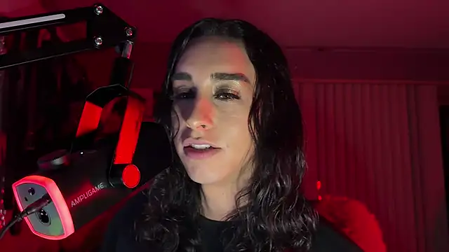 xoFrankie online show from April 19, 2026, 5:18 am