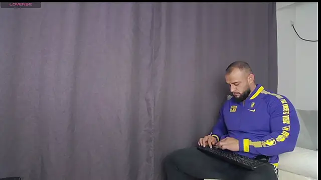 Snapshot of RickyMiami1 chatting on September 29, 2025, 5:40 pm RickyMiami1 online show from September 29, 2025, 5:40 pm