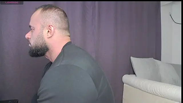 Snapshot of RickyMiami1 chatting on October 13, 2025, 6:52 pm RickyMiami1 online show from October 13, 2025, 6:52 pm