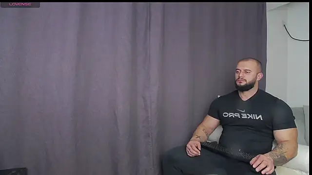 RickyMiami1 online show from November 24, 2025, 6:29 pm