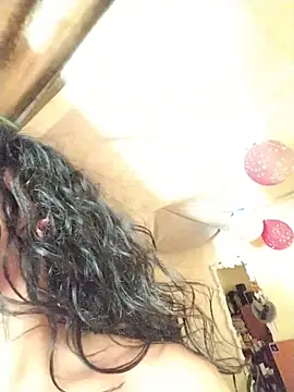 Ella rr online show from February 18, 2026, 9:55 pm