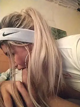 Ella rr online show from March 15, 2026, 10:38 pm