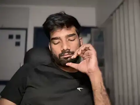 Snapshot of desi_indicoc chatting on November 6, 2025, 10:43 pm desi indicoc online show from November 6, 2025, 10:43 pm