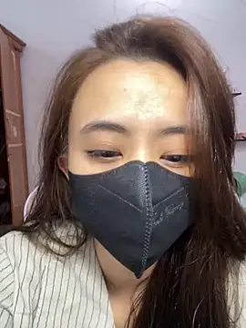 Mochi21 online show from December 5, 2025, 3:48 am