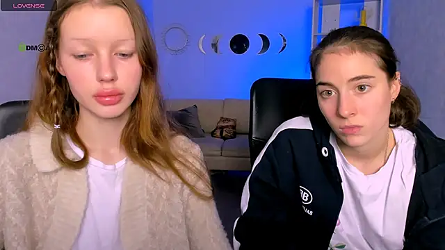 khloebeauty online show from November 17, 2025, 8:58 pm