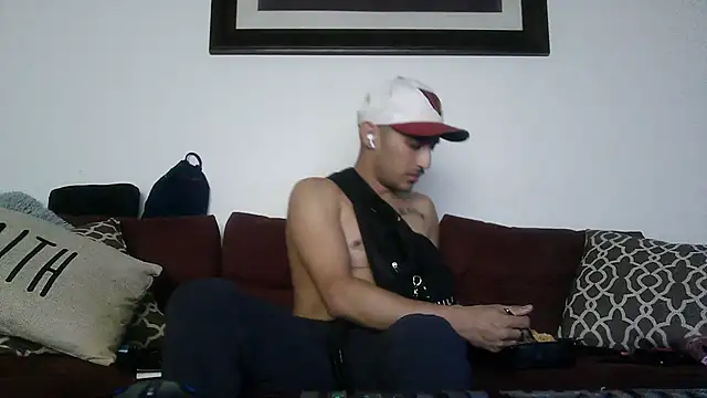 Sicksob online show from May 18, 2026, 4:40 am