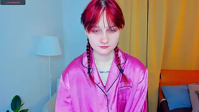 KatyKufel online show from November 1, 2025, 6:54 pm