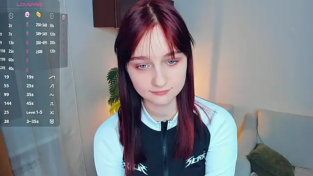 KatyKufel online show from December 5, 2025, 9:00 pm