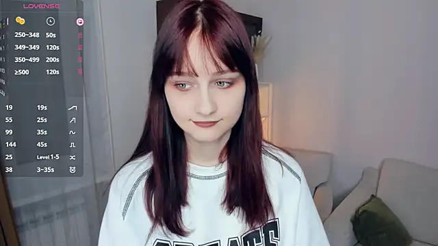 KatyKufel online show from January 7, 2026, 8:33 pm