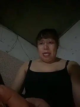 Snapshot of Dunmii chatting on September 24, 2025, 6:11 pm Dunmii online show from September 24, 2025, 6:11 pm