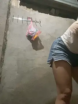 Snapshot of Dunmii chatting on October 5, 2025, 5:17 am Dunmii online show from October 5, 2025, 5:17 am