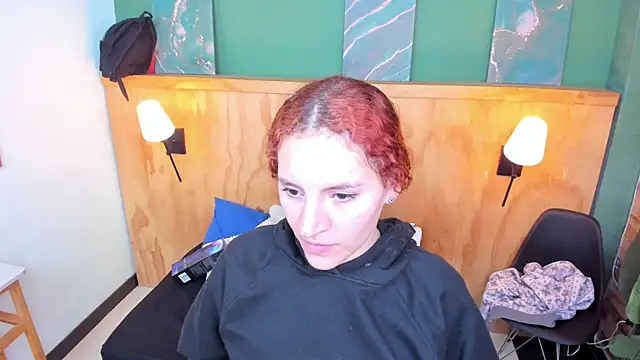 aliceandsia online show from January 5, 2026, 7:06 pm