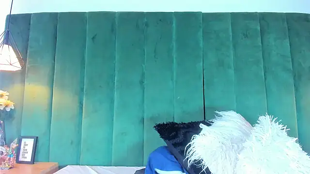 kittyy milk 001 online show from September 28, 2025, 8:14 pm