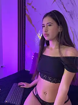 Snapshot of nina_vixen chatting on May 20, 2026, 8:37 pm nina vixen online show from May 20, 2026, 8:37 pm