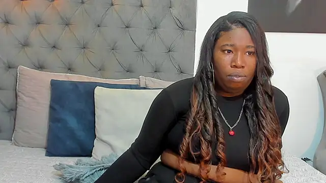 nahiroby ebony online show from April 15, 2026, 5:53 pm