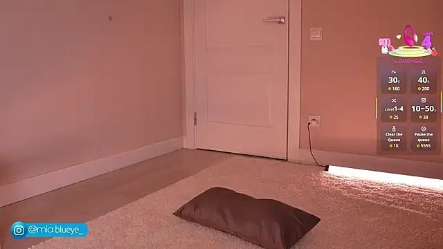 Miablueye online show from March 4, 2026, 4:24 pm