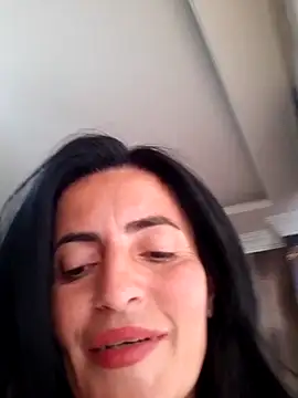 Gecenin Kralicesi online show from May 16, 2026, 7:05 am