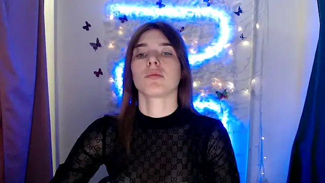 JuiceLips   online show from September 12, 2025, 8:36 am