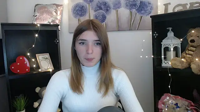 JuiceLips   online show from September 26, 2025, 9:35 am