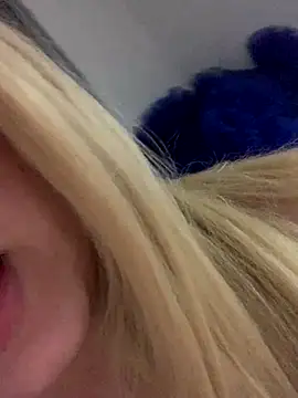 loiragoxtosinnha online show from October 23, 2025, 11:57 pm