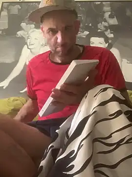 Hothotboyg online show from March 23, 2026, 8:57 pm