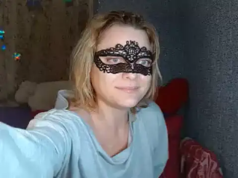 Miss Nona online show from October 28, 2025, 6:54 pm