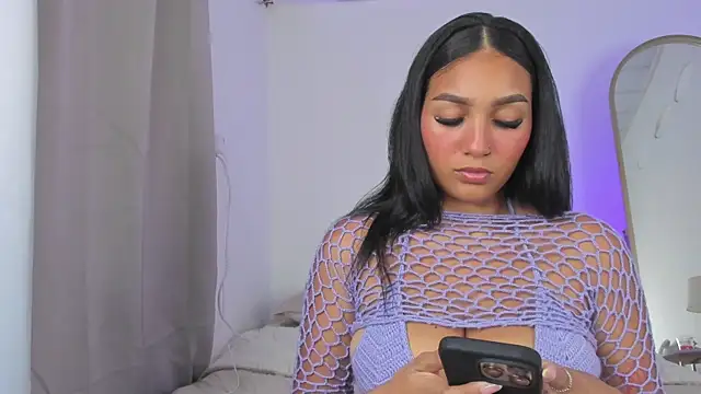 elzafuentes1 online show from November 4, 2025, 8:19 pm