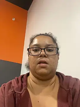 wishuhope4 online show from October 10, 2025, 9:19 am