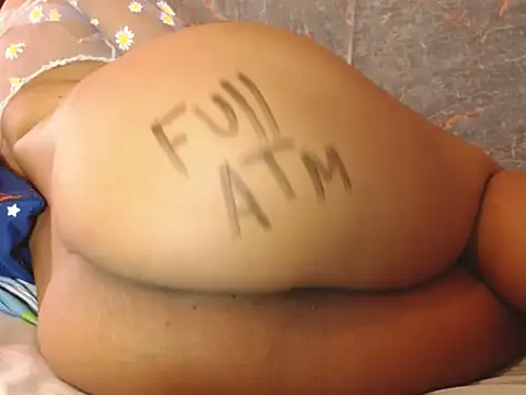 Messy-diana21 online show from October 19, 2025, 6:41 pm