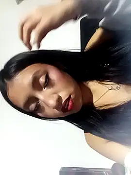 Snapshot of Luna_Moo_ chatting on September 26, 2025, 4:27 am Luna Moo  online show from September 26, 2025, 4:27 am