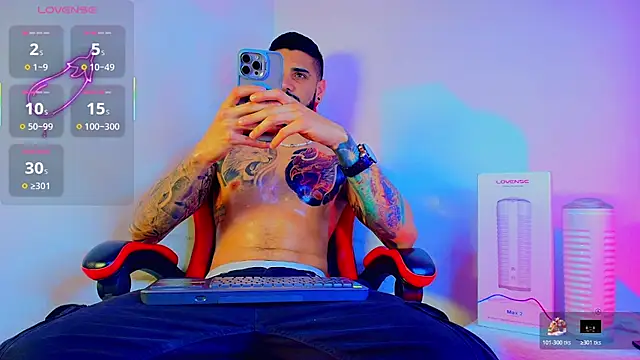 amodeus bael  online show from November 4, 2025, 10:42 pm