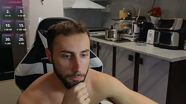 RyanStorm  online show from November 13, 2025, 6:40 pm