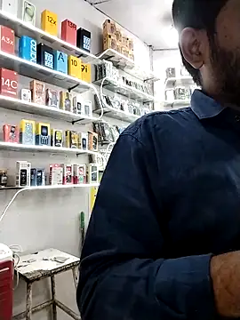 avi007p online show from November 20, 2025, 1:55 pm