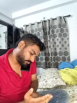 Snapshot of avi007p chatting on June 15, 2026, 5:37 pm avi007p online show from June 15, 2026, 5:37 pm