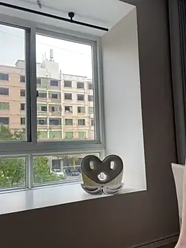 300-AMAM online show from September 14, 2025, 8:02 am