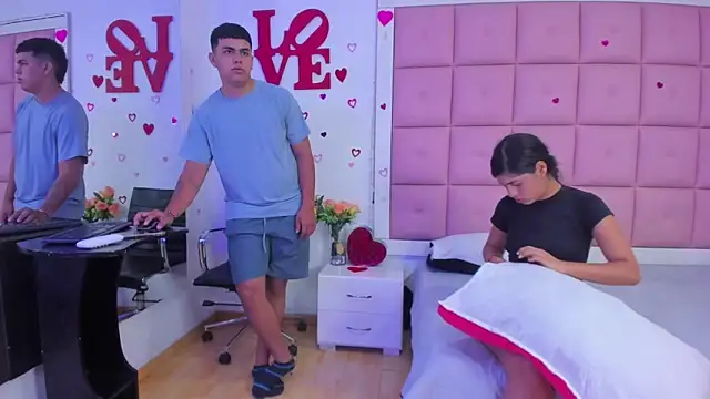 Aliss Aron online show from March 13, 2026, 12:01 pm