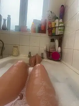 Snapshot of Imogenbabyyy chatting on September 10, 2025, 5:24 pm Imogenbabyyy online show from September 10, 2025, 5:24 pm