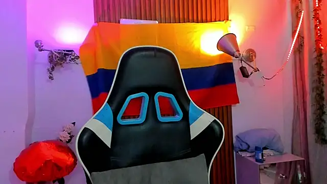 Snapshot of galactica_ chatting on October 1, 2025, 11:27 am galactica online show from October 1, 2025, 11:27 am