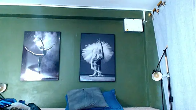 Snapshot of galactica_ chatting on October 10, 2025, 11:31 am galactica online show from October 10, 2025, 11:31 am