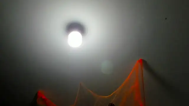 Rihanna hotx online show from October 10, 2025, 3:16 am